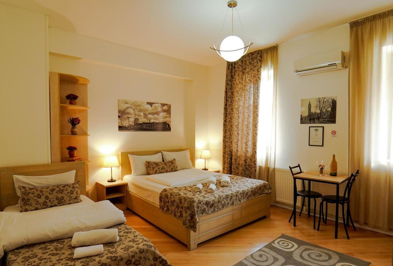 Check-In Hotel Tbilisi Eksteriør billede