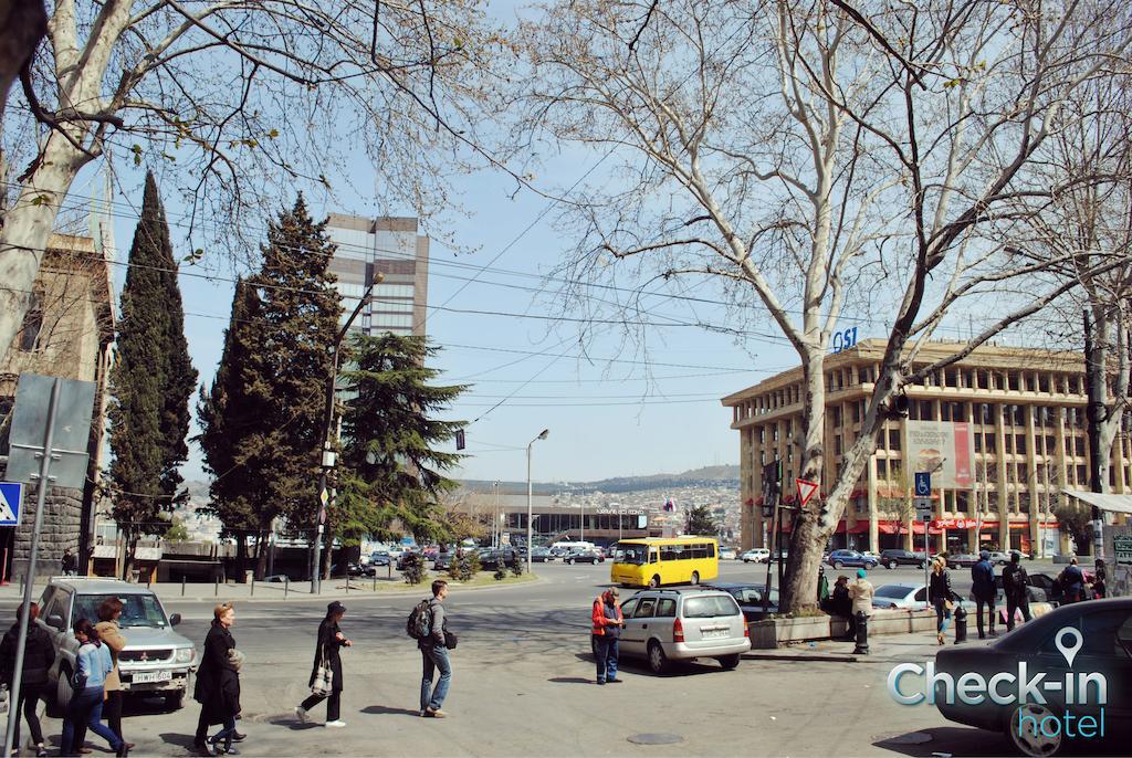 Check-In Hotel Tbilisi Eksteriør billede